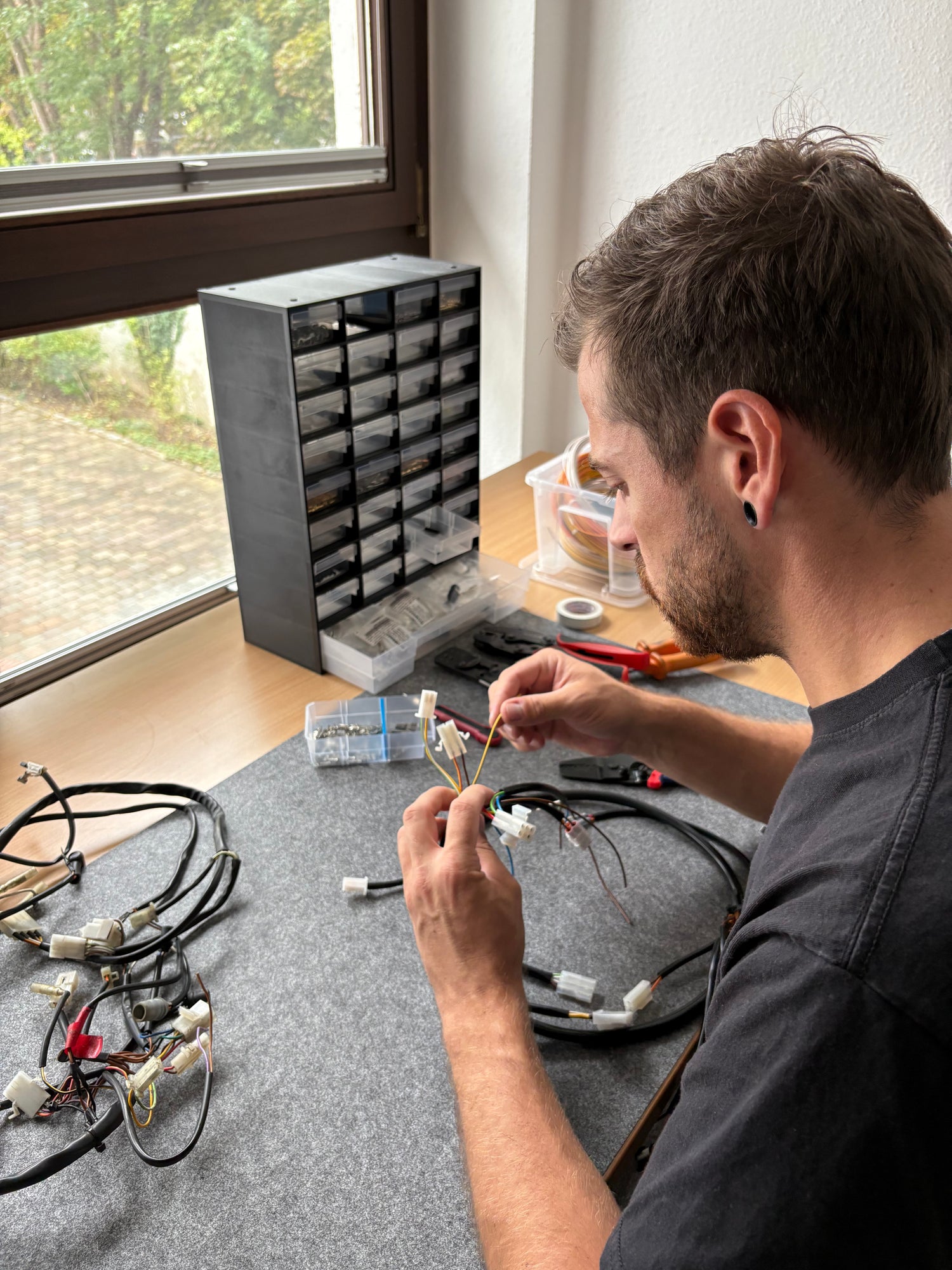 Handgefertigte Kabelbäume nach Maß von Crimpwork